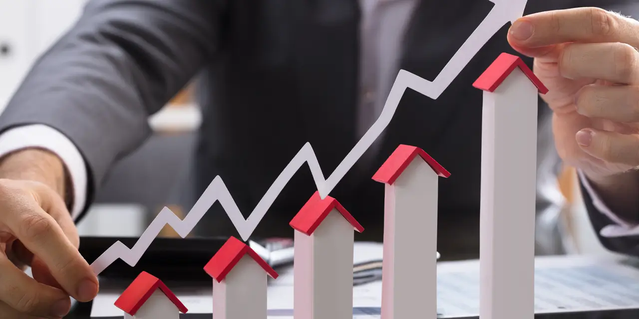 High Monthly Income from Surging Global REITs